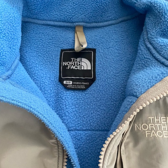 NORTH FACE Women’s Denali Fleece Jacket- Blue/Gray- Size Small! - Picture 3 of 10